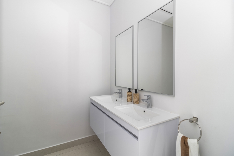 3 Bedroom Property for Sale in Le Coste Estate Western Cape